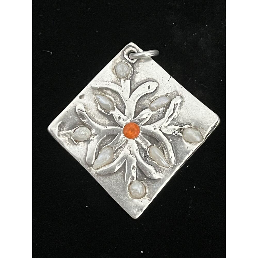 Signed Nadine Leo Mississippi River Pearl Co Sterling Silver Pearl Pendant